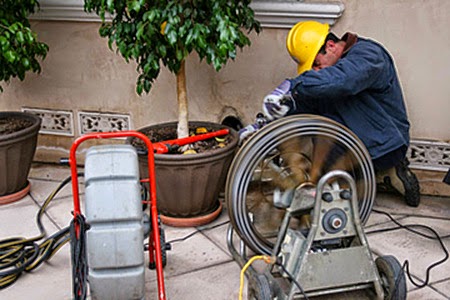 Thợ sửa chữa điện nước tại nhà